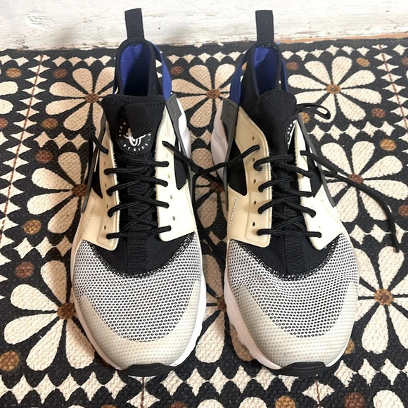 Nike  Air Huarache Run Ultra 10.5 - Picture 1 of 7